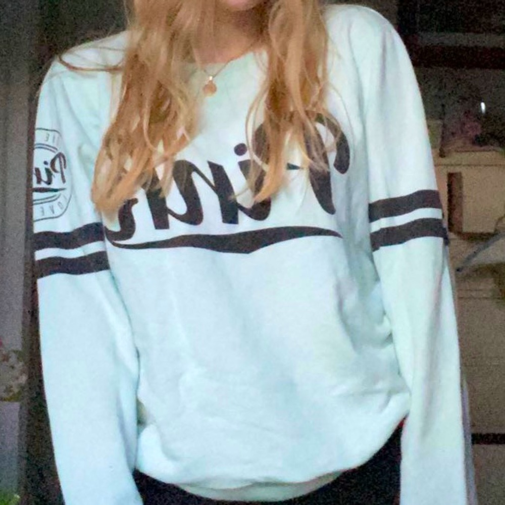 Victoria’s Secret PINK Crewneck